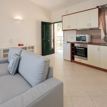 Apartment House On The Sea Glyfada (Corfu)